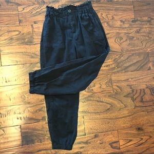 American Eagle paperbag pants
